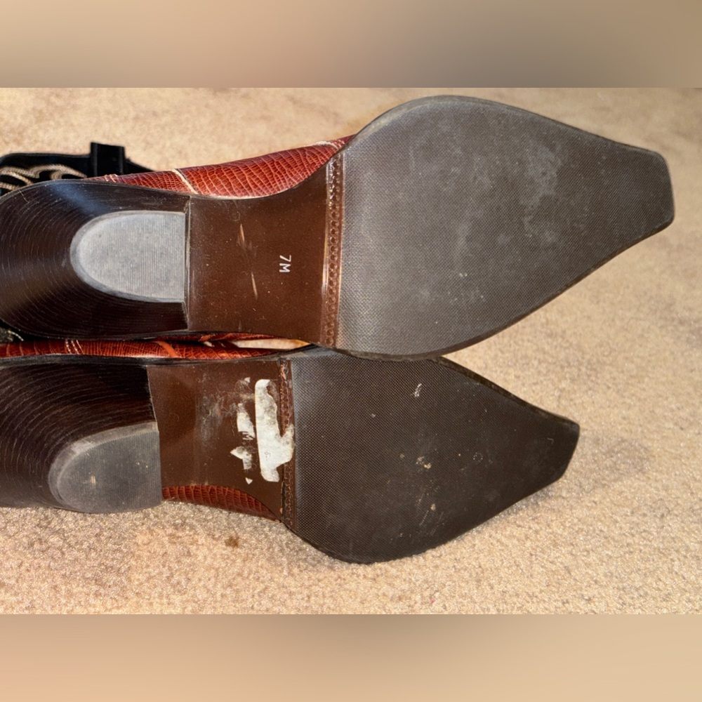⭐️Leather Cowboy Boots SZ 7⭐️ - Picture 5 of 9